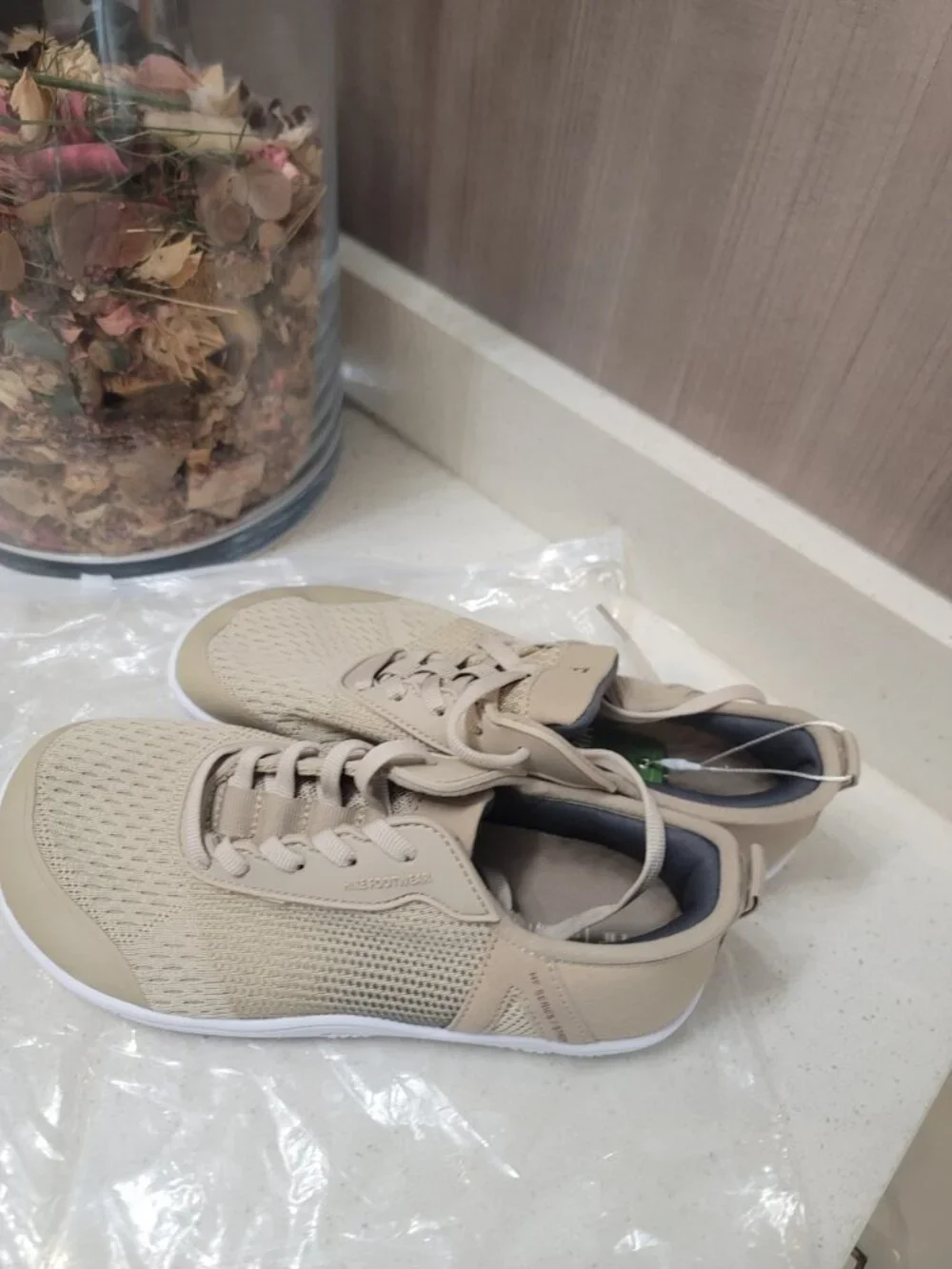 Hike Footwear HF Stride Shoes Beige US 6 Women's Athletic Sneakers NWT New